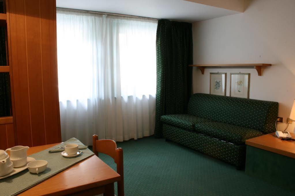 Residence Hotel Sport Campiglio Madonna 外观 照片