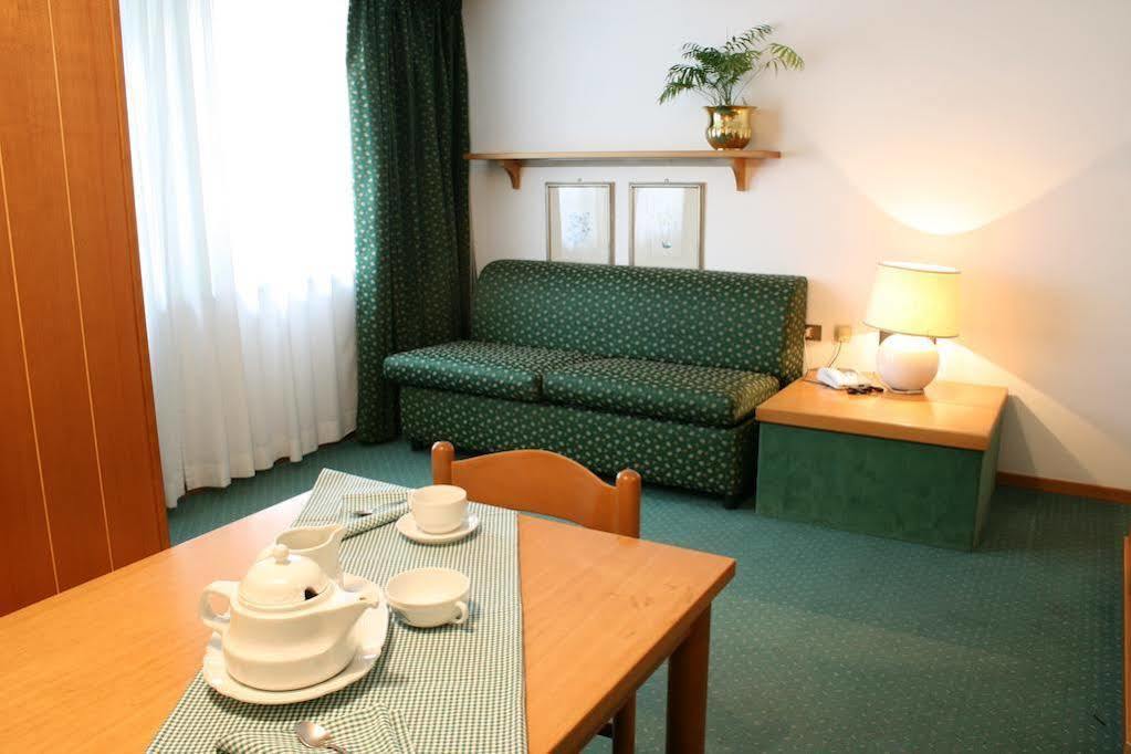 Residence Hotel Sport Campiglio Madonna 外观 照片